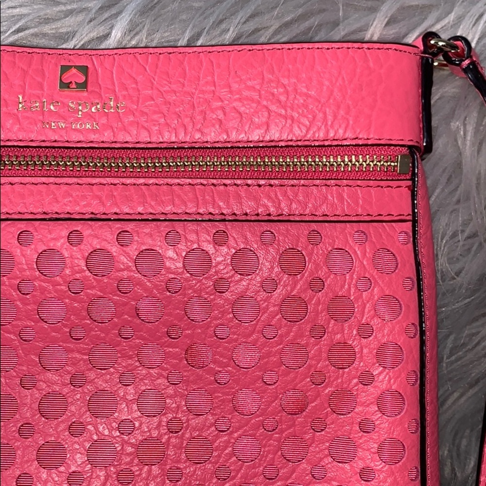 kate spade crossbody - LIKE NEW - Picture 2 of 9